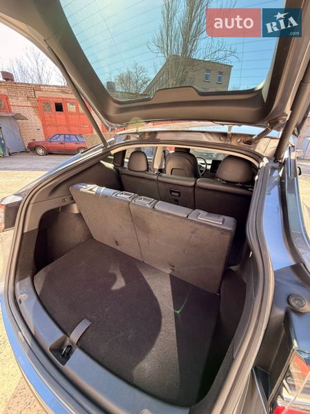 Позашляховик / Кросовер Tesla Model Y 2024 в Дніпрі