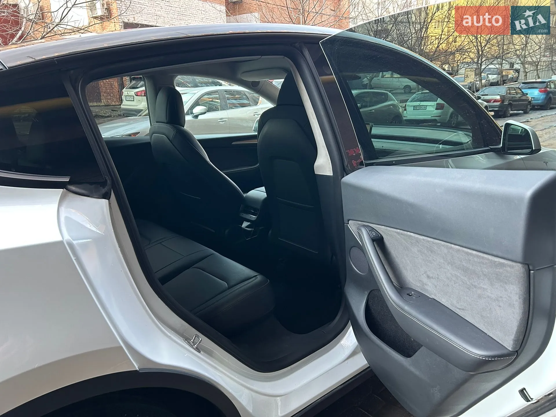 2022 Tesla Model Y - мініатюра 9