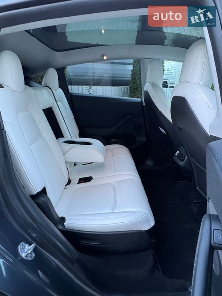 Позашляховик / Кросовер Tesla Model Y 2022 в Вінниці