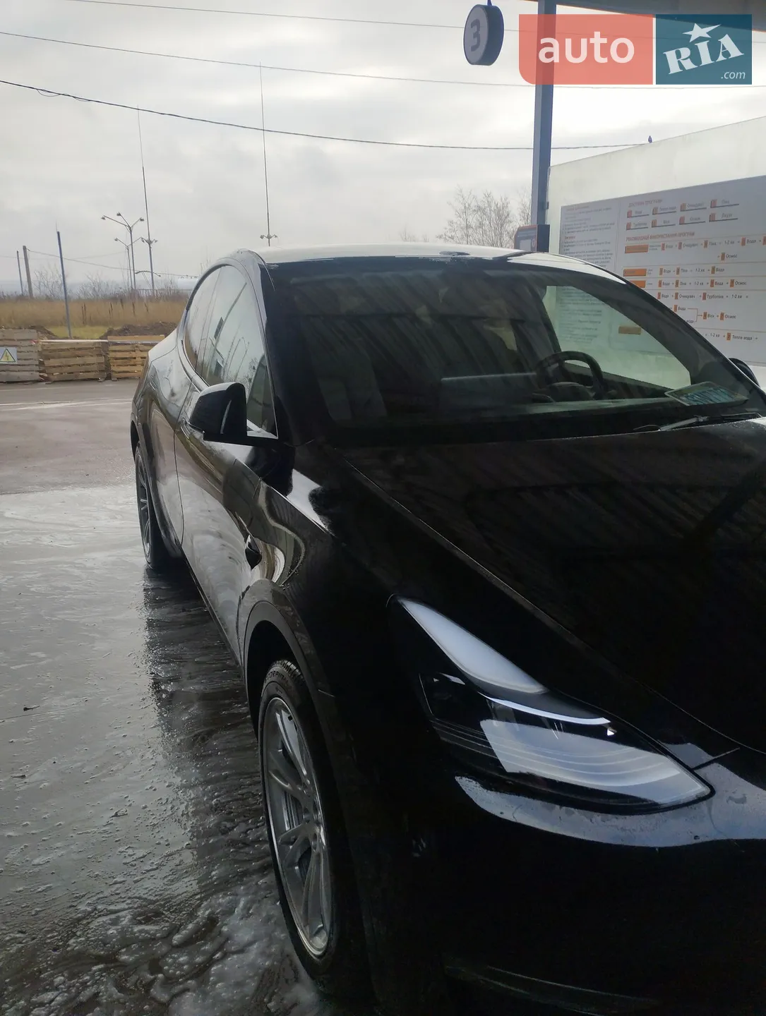 2023 Tesla Model Y - мініатюра 4
