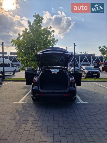 Позашляховик / Кросовер Tesla Model Y 2023 в Хмельницькому