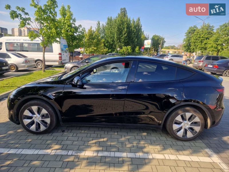 Позашляховик / Кросовер Tesla Model Y 2023 в Хмельницькому