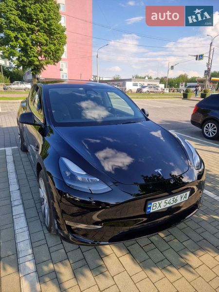 Позашляховик / Кросовер Tesla Model Y 2023 в Хмельницькому