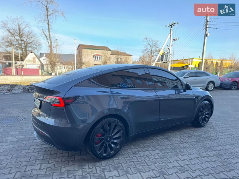 Внедорожник / Кроссовер Tesla Model Y 2020 в Луцке