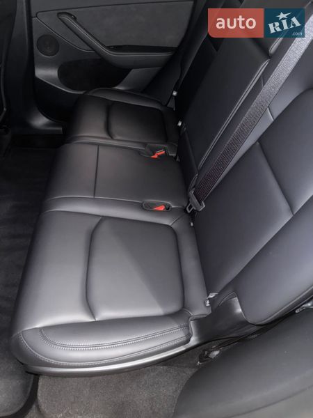 Внедорожник / Кроссовер Tesla Model Y 2025 в Киеве фото 15 Внедорожник / Кроссовер Tesla Model Y 2025 в Киеве