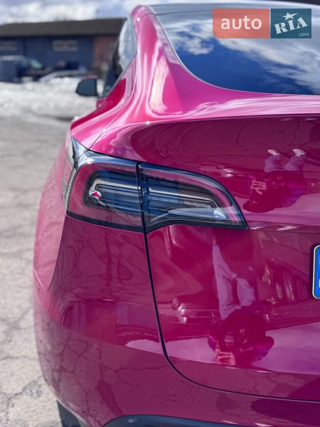 Позашляховик / Кросовер Tesla Model Y 2023 в Києві