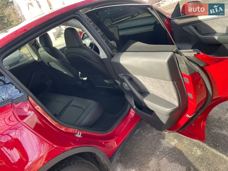Внедорожник / Кроссовер Tesla Model Y 2023 в Житомире фото 17 Внедорожник / Кроссовер Tesla Model Y 2023 в Житомире