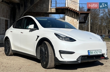 Внедорожник / Кроссовер Tesla Model Y 2021 в Ивано-Франковске