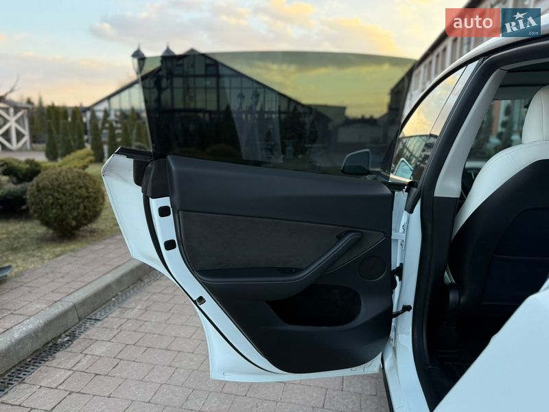 Внедорожник / Кроссовер Tesla Model Y 2022 в Стрые фото 50 Внедорожник / Кроссовер Tesla Model Y 2022 в Стрые