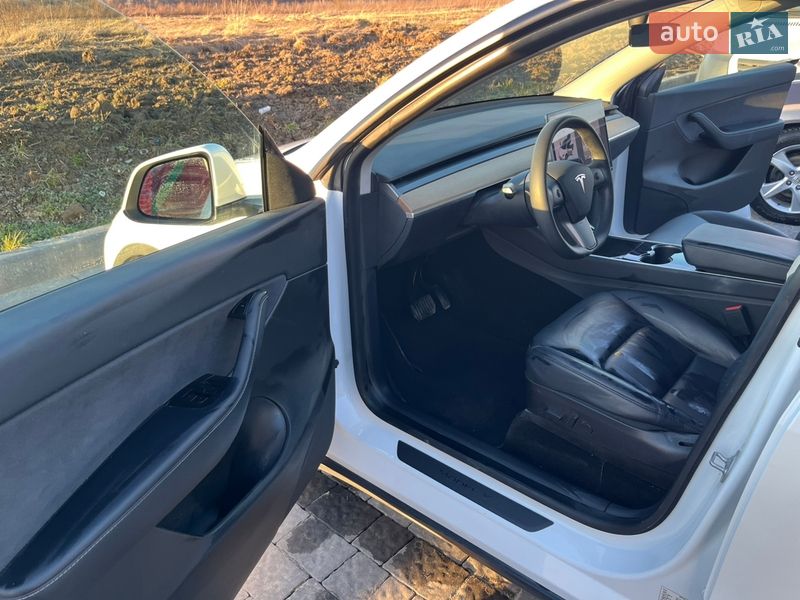 Внедорожник / Кроссовер Tesla Model Y 2020 в Львове