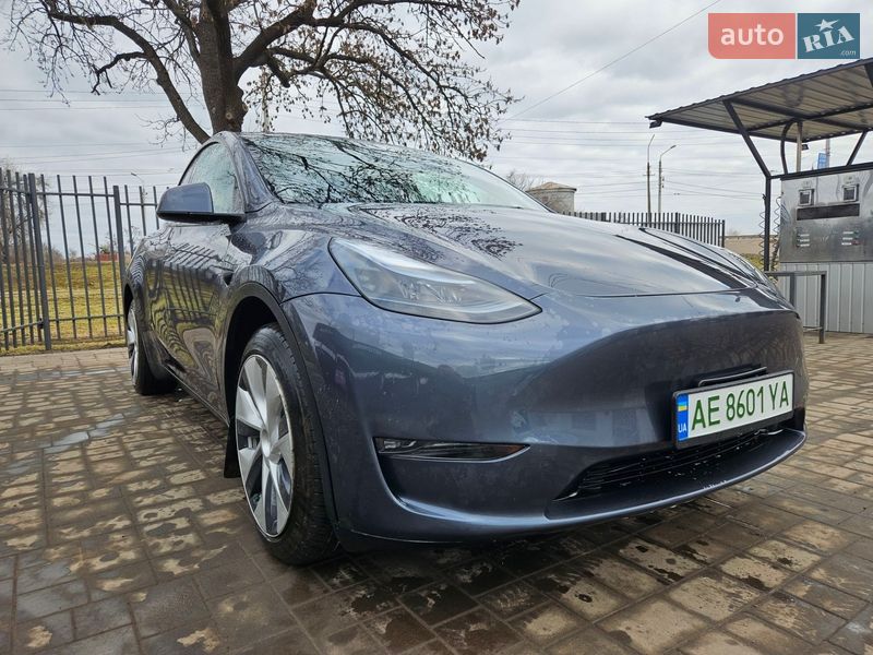 Позашляховик / Кросовер Tesla Model Y 2023 в Кривому Розі