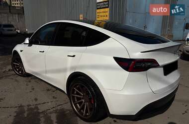 Внедорожник / Кроссовер Tesla Model Y 2022 в Киеве