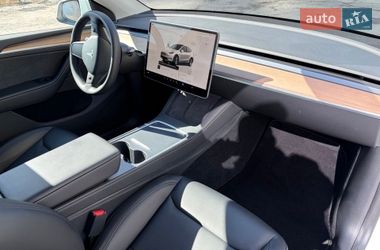 Внедорожник / Кроссовер Tesla Model Y 2022 в Киеве