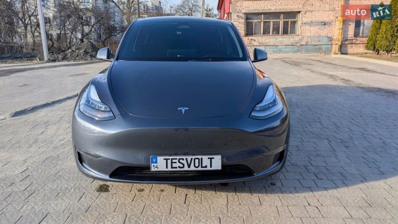 Внедорожник / Кроссовер Tesla Model Y 2023 в Львове