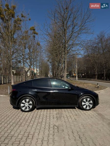 Позашляховик / Кросовер Tesla Model Y 2023 в Львові