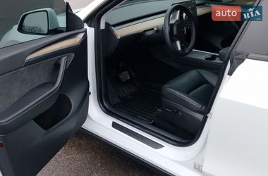 Внедорожник / Кроссовер Tesla Model Y 2023 в Киеве