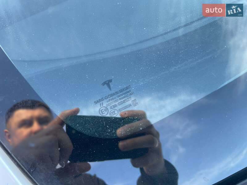 Позашляховик / Кросовер Tesla Model Y 2020 в Ужгороді