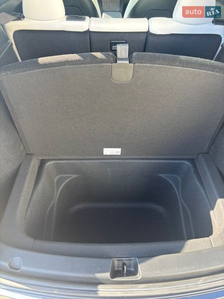 Внедорожник / Кроссовер Tesla Model Y 2023 в Черноморске