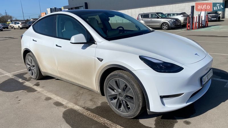 Позашляховик / Кросовер Tesla Model Y 2023 в Києві