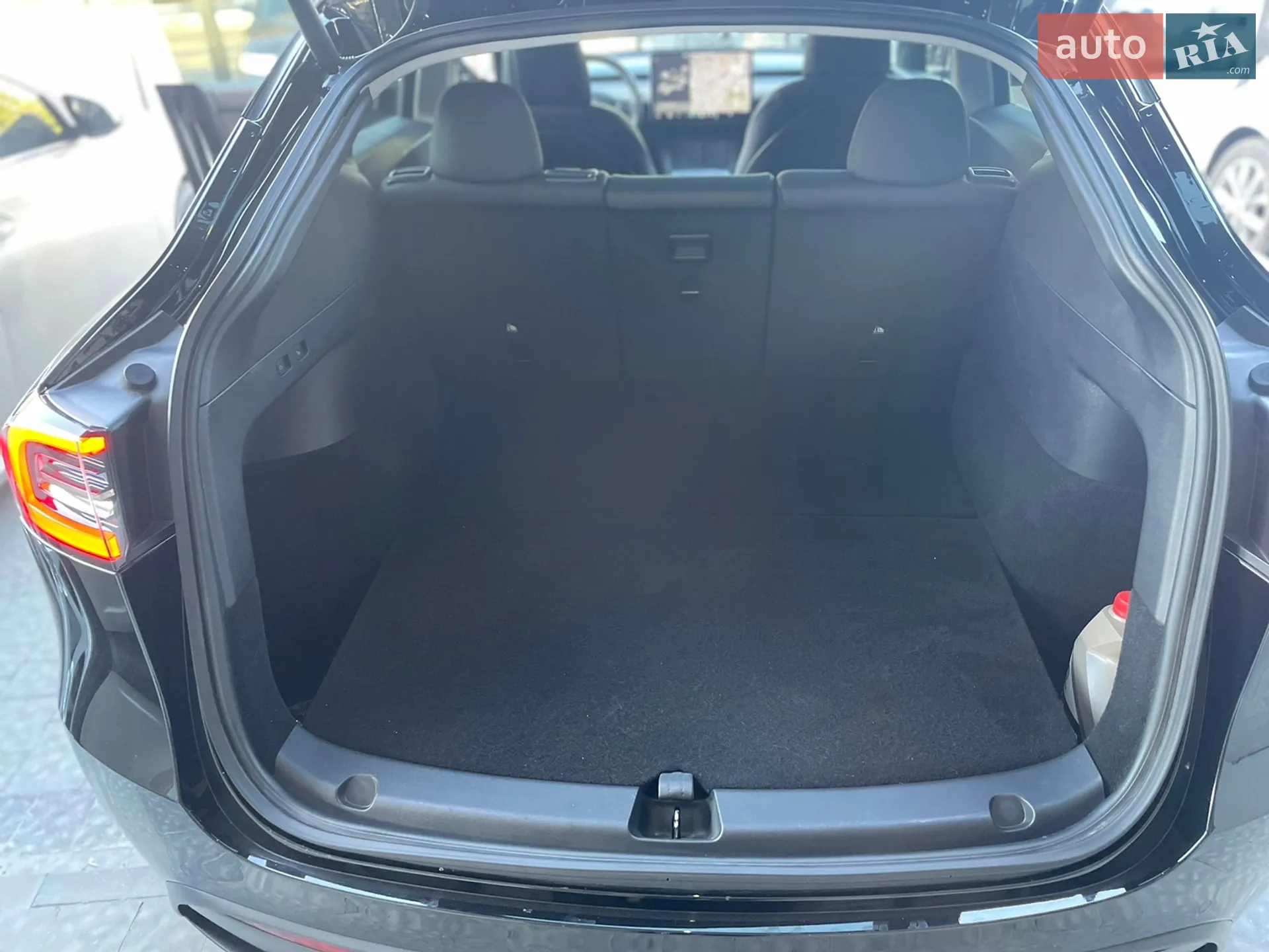 2021 Tesla Model Y - мініатюра 20