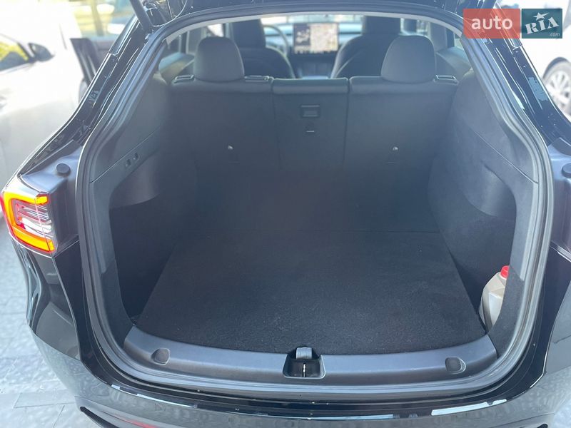 Внедорожник / Кроссовер Tesla Model Y 2021 в Львове