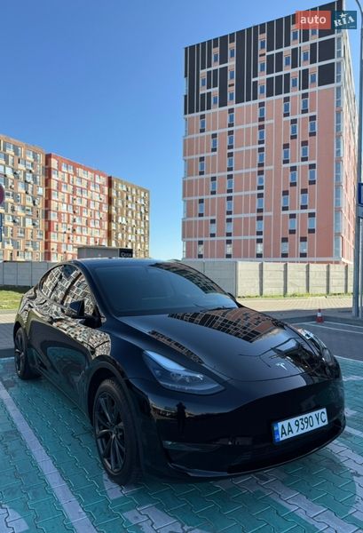 Внедорожник / Кроссовер Tesla Model Y 2023 в Киеве