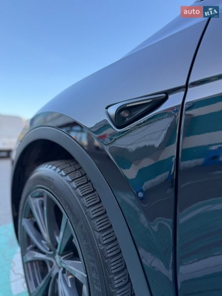 Внедорожник / Кроссовер Tesla Model Y 2023 в Киеве