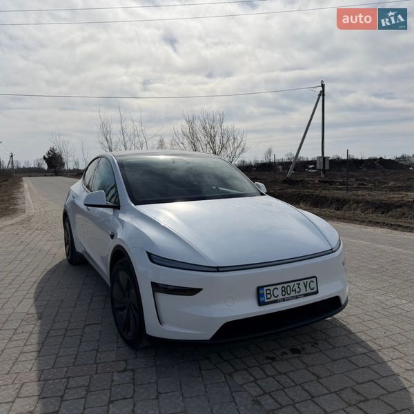 Внедорожник / Кроссовер Tesla Model Y 2025 в Львове