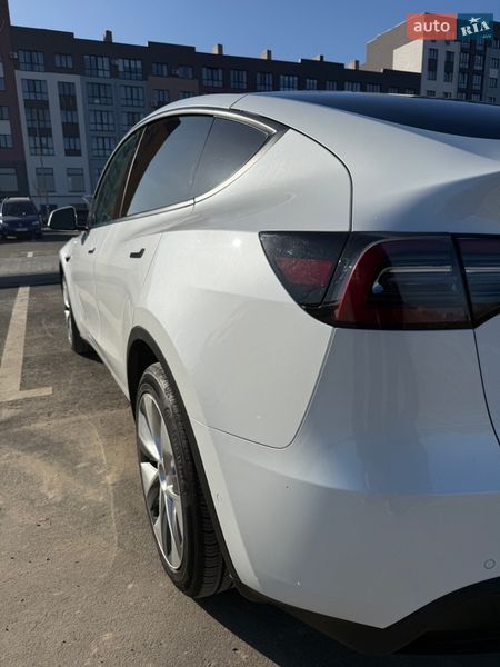 Внедорожник / Кроссовер Tesla Model Y 2021 в Ровно