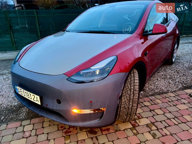 Позашляховик / Кросовер Tesla Model Y 2021 в Дніпрі