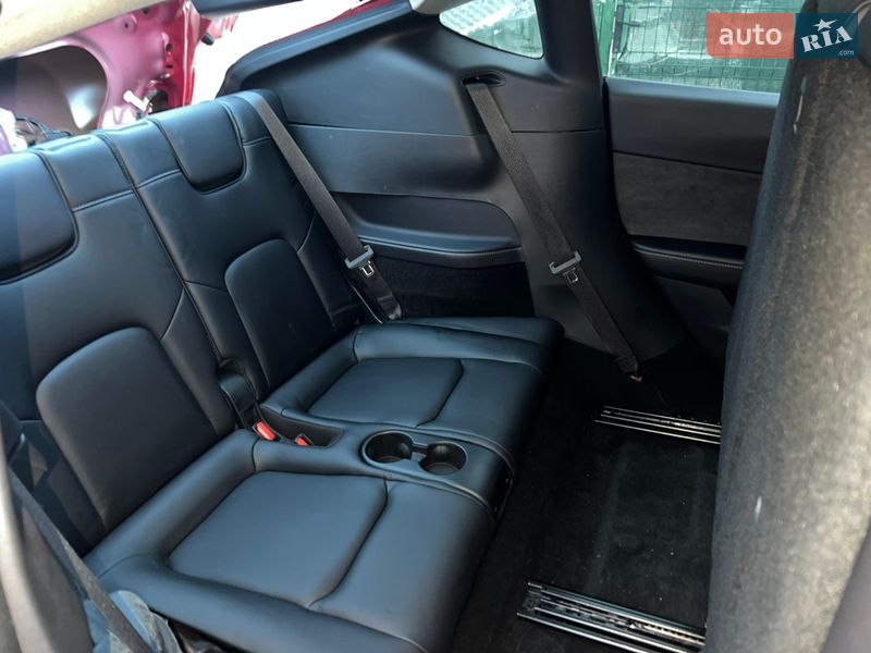 Позашляховик / Кросовер Tesla Model Y 2021 в Дніпрі