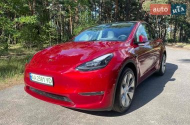 Позашляховик / Кросовер Tesla Model Y 2024 в Києві