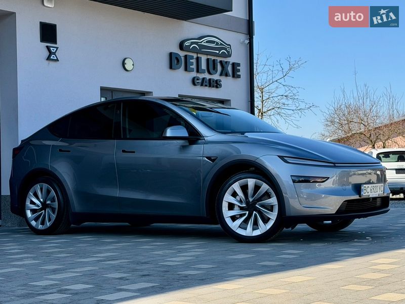 Внедорожник / Кроссовер Tesla Model Y 2025 в Дрогобыче
