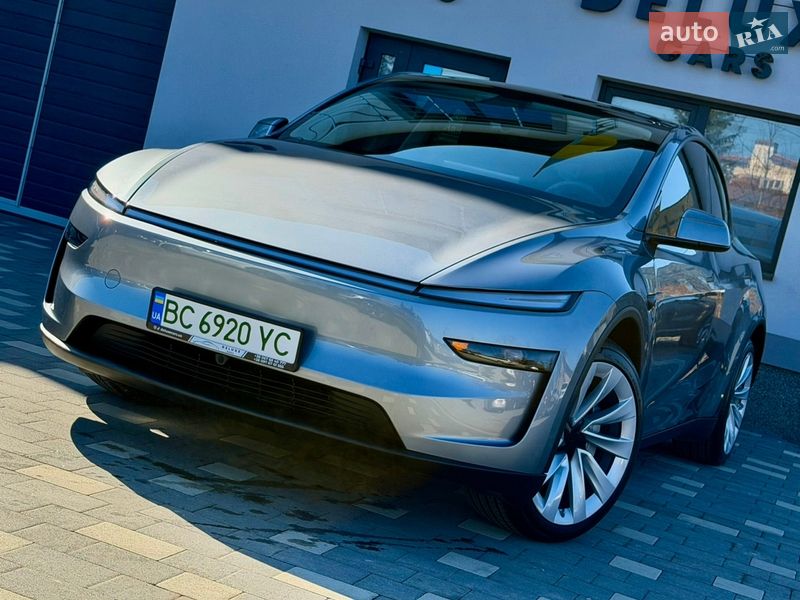 Внедорожник / Кроссовер Tesla Model Y 2025 в Дрогобыче