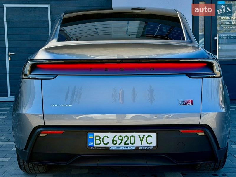 Внедорожник / Кроссовер Tesla Model Y 2025 в Дрогобыче