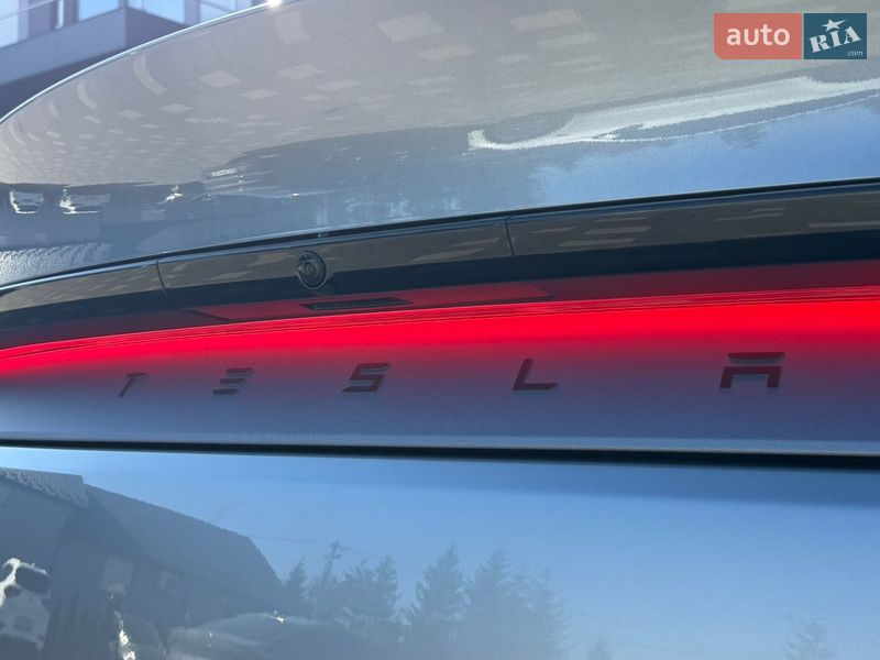 Внедорожник / Кроссовер Tesla Model Y 2025 в Дрогобыче