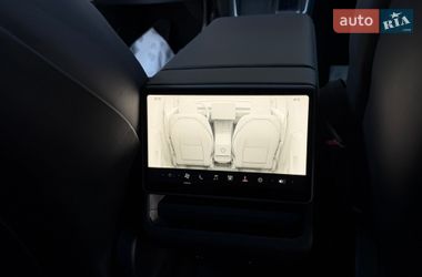 Внедорожник / Кроссовер Tesla Model Y 2025 в Дрогобыче