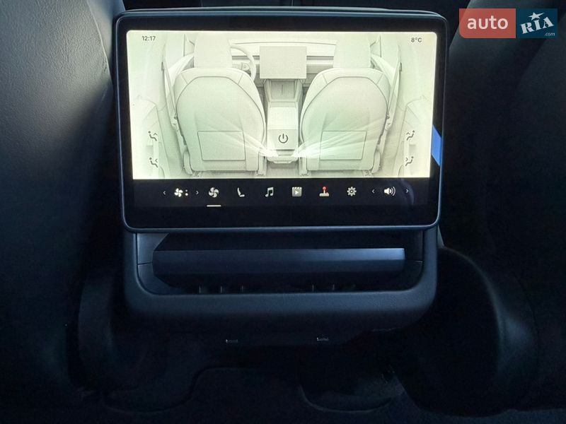 Внедорожник / Кроссовер Tesla Model Y 2025 в Дрогобыче