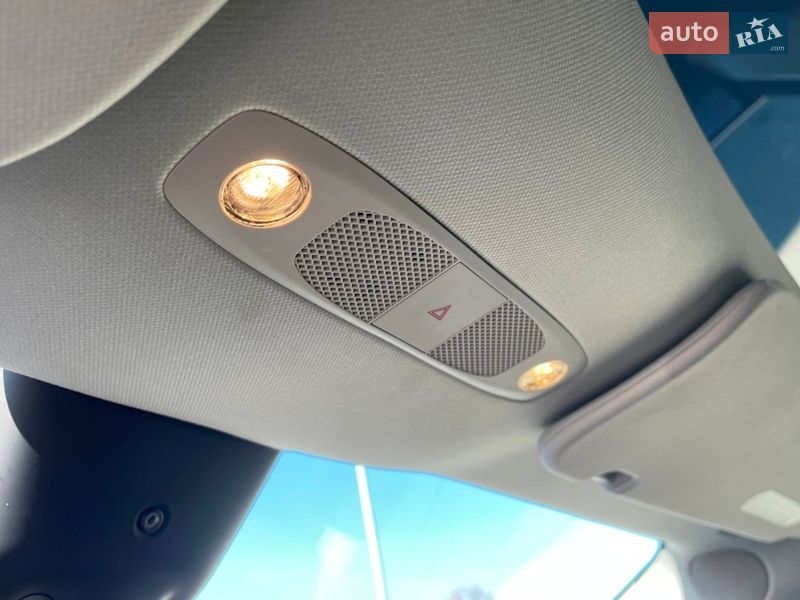 Внедорожник / Кроссовер Tesla Model Y 2024 в Киеве