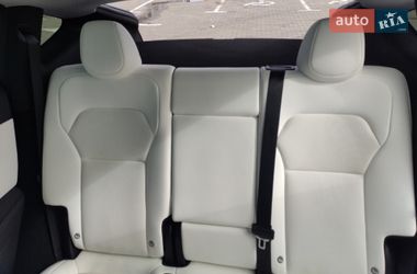 Позашляховик / Кросовер Tesla Model Y 2025 в Білій Церкві