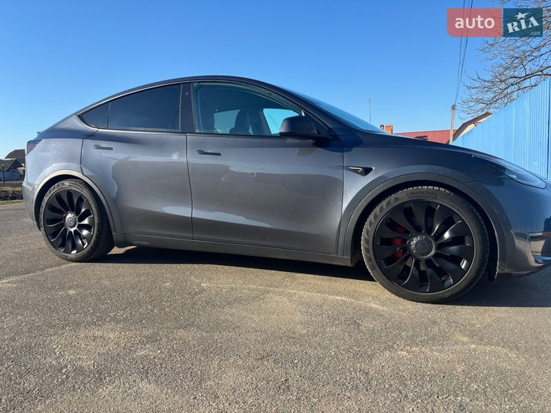 Внедорожник / Кроссовер Tesla Model Y 2020 в Черноморске