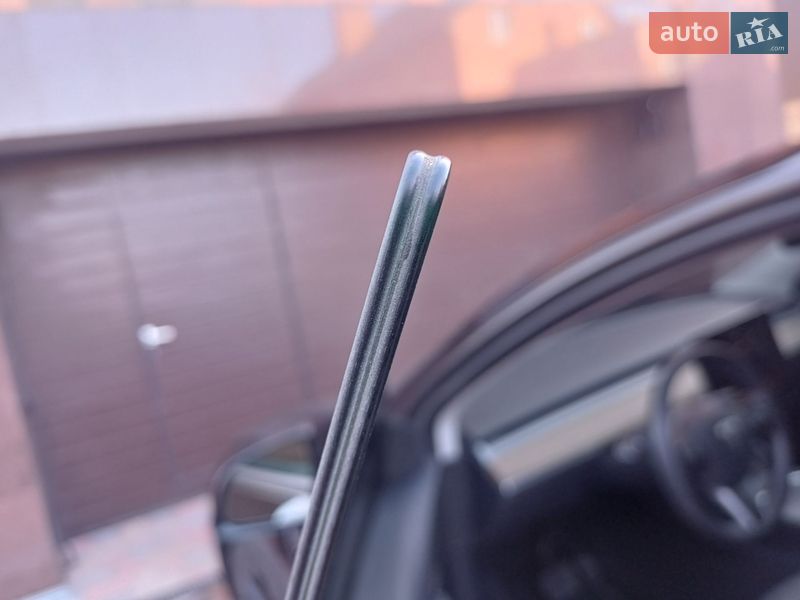 Внедорожник / Кроссовер Tesla Model Y 2022 в Полтаве