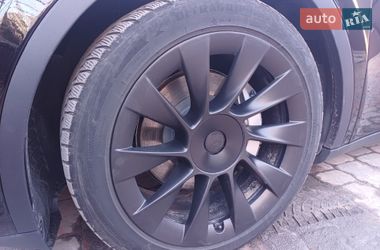 Внедорожник / Кроссовер Tesla Model Y 2022 в Полтаве
