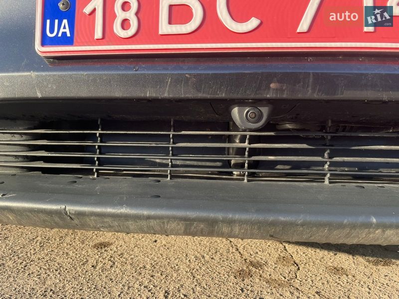 Внедорожник / Кроссовер Tesla Model Y 2025 в Ровно