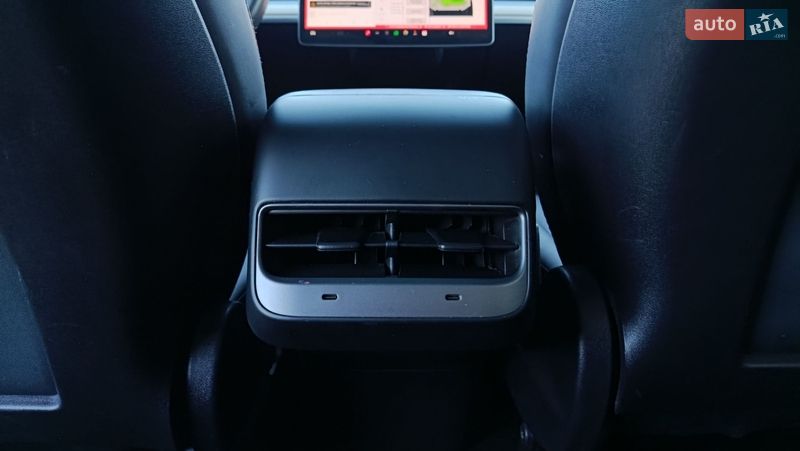 Внедорожник / Кроссовер Tesla Model Y 2020 в Луцке