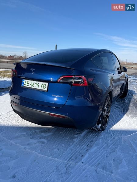 Внедорожник / Кроссовер Tesla Model Y 2022 в Днепре
