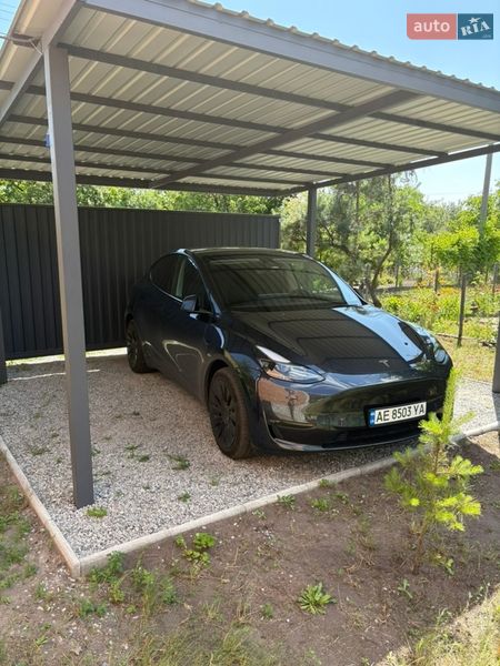 Позашляховик / Кросовер Tesla Model Y 2024 в Дніпрі