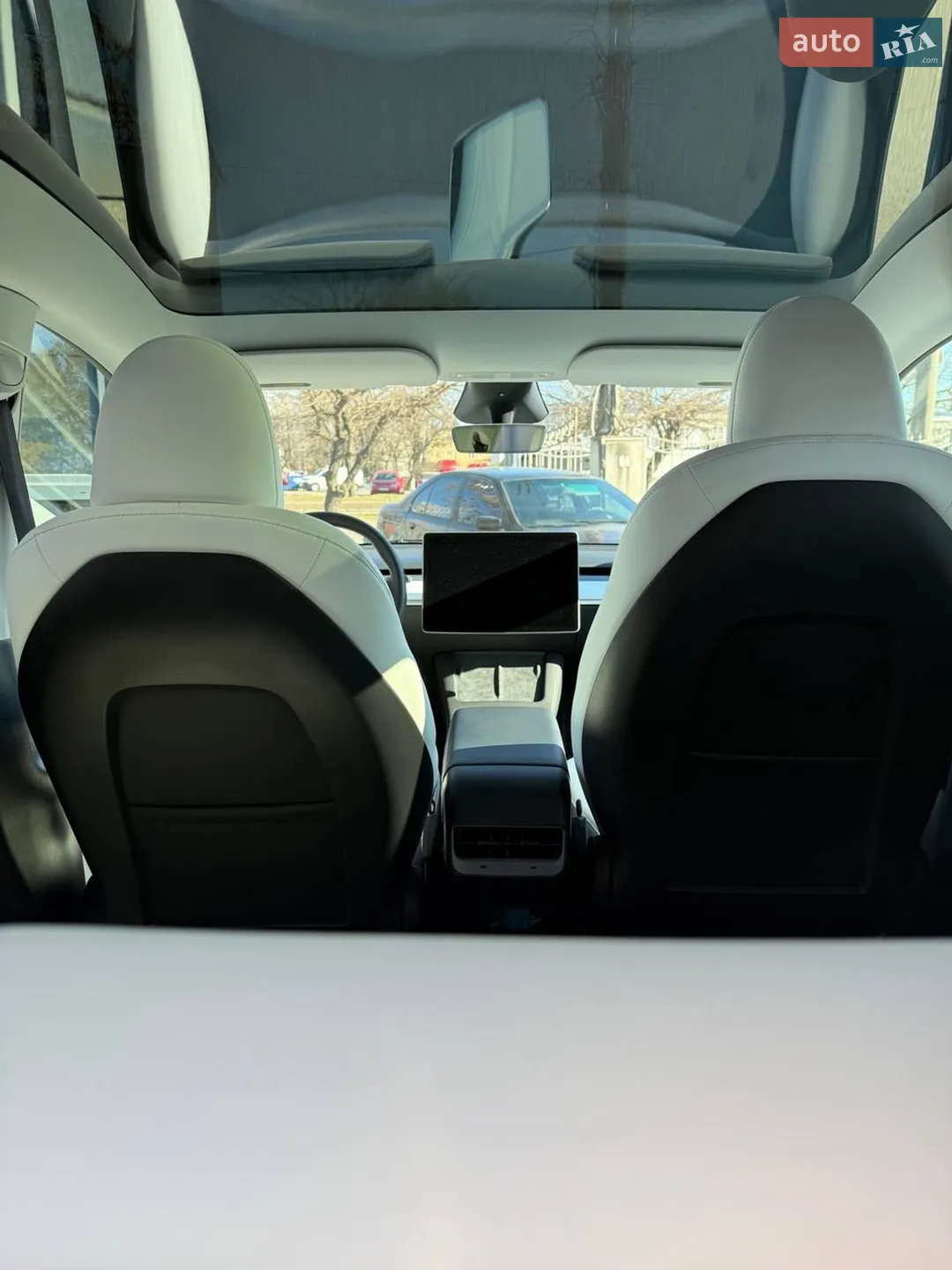 2024 Tesla Model Y - мініатюра 7