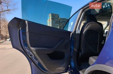 Позашляховик / Кросовер Tesla Model Y 2024 в Дніпрі