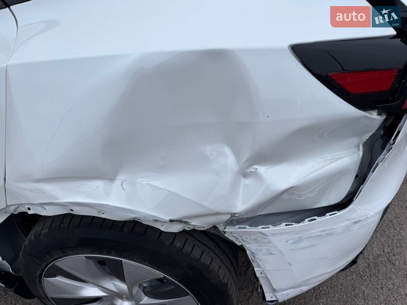 Позашляховик / Кросовер Tesla Model Y 2023 в Рівному